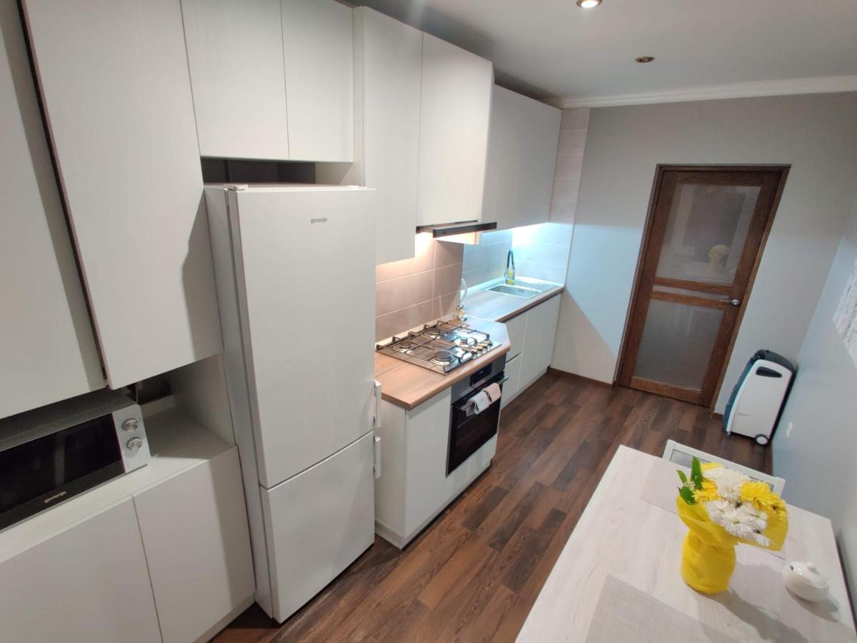 Micromegas Apartments Chernivtsi Bagian luar foto