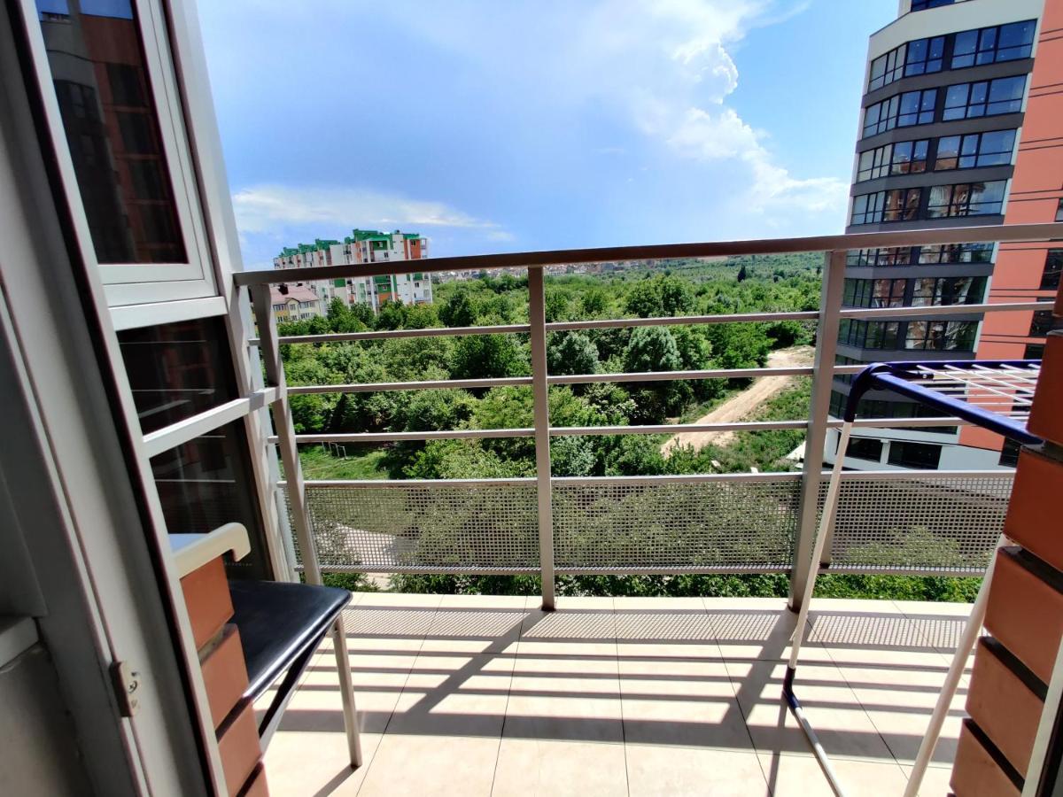 Micromegas Apartments Chernivtsi Bagian luar foto
