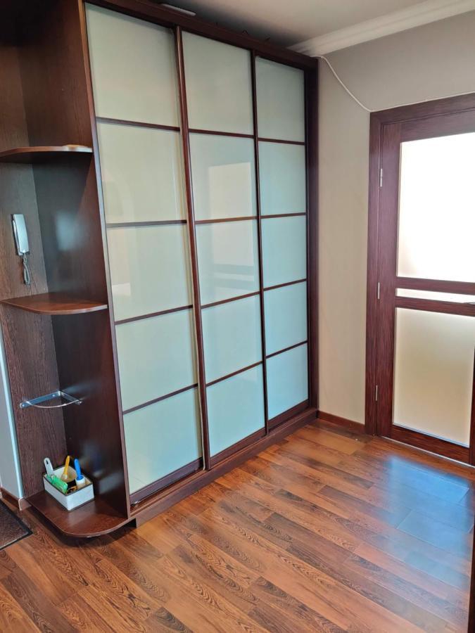 Micromegas Apartments Chernivtsi Bagian luar foto